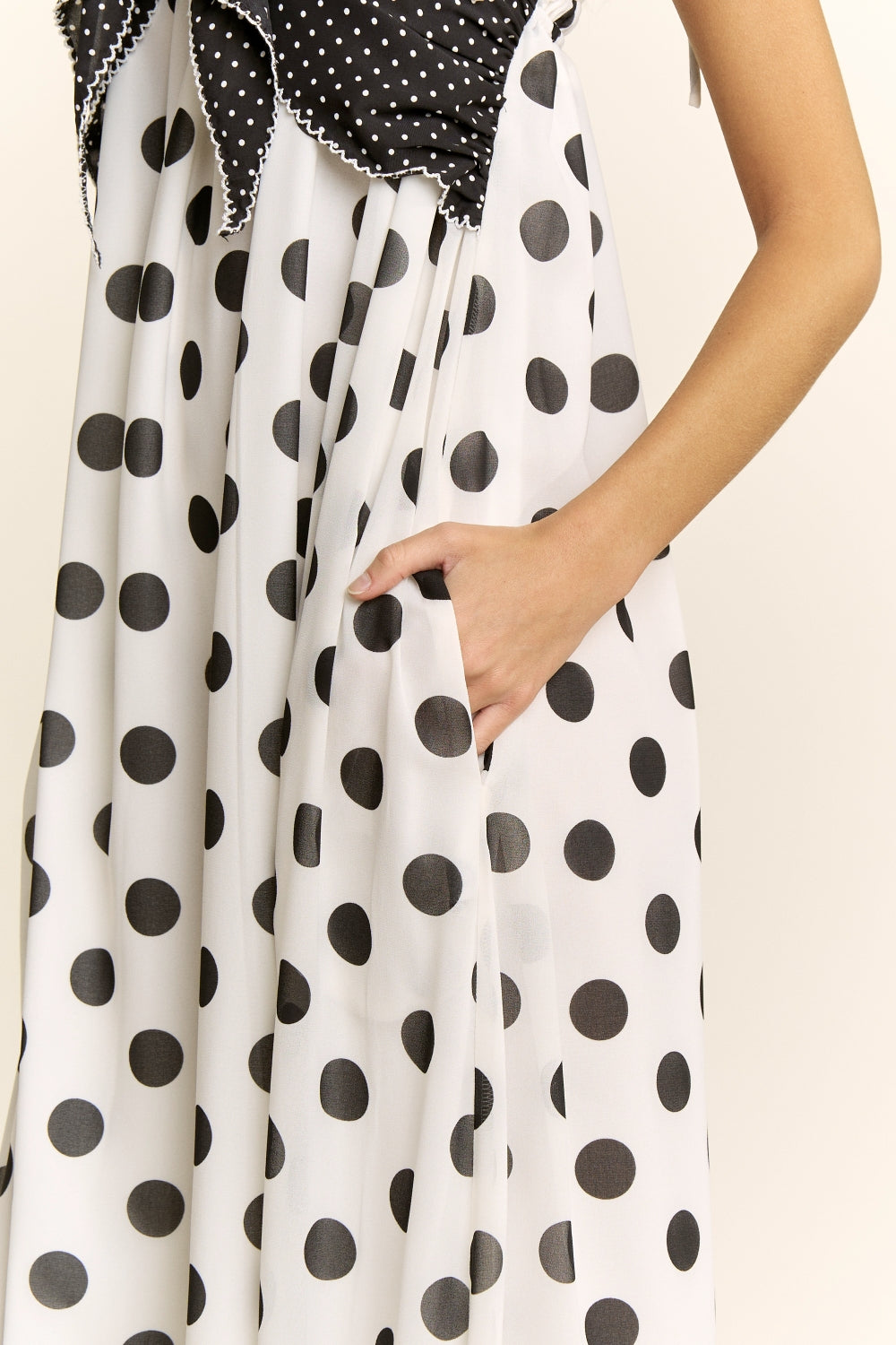 CD1033_WHITE BLACK
