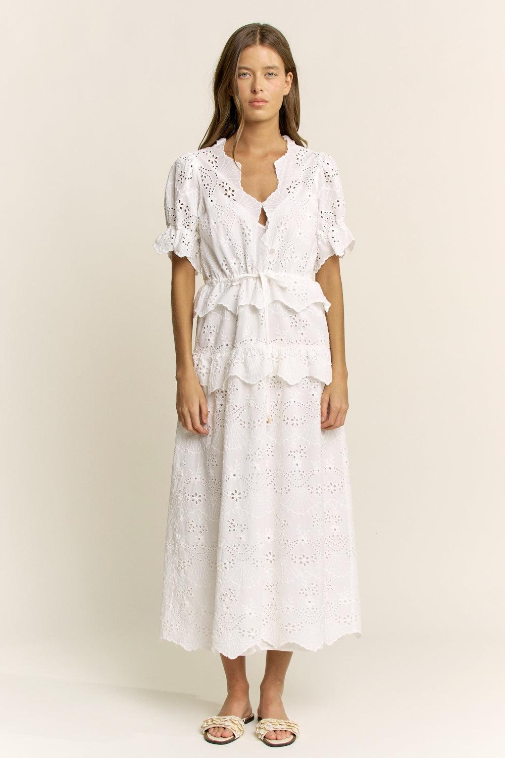 CD1062_WHITE